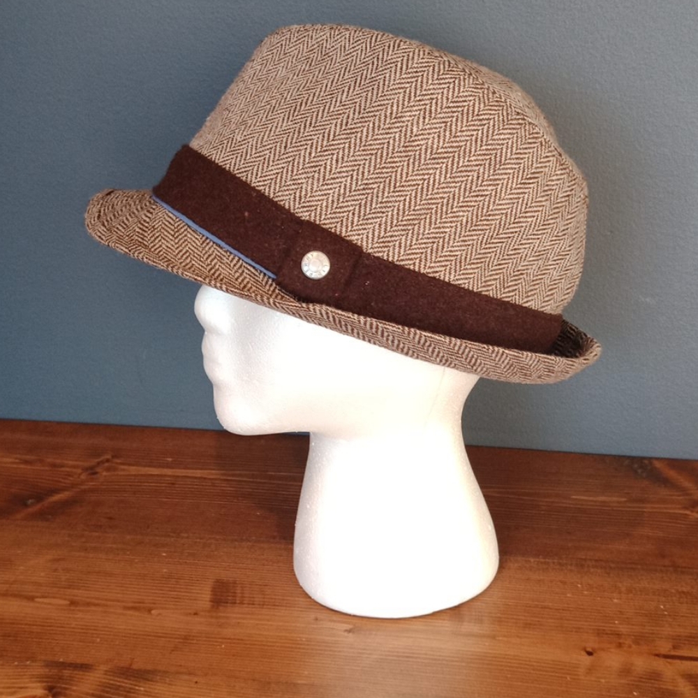 Perry Ellis fedora hat